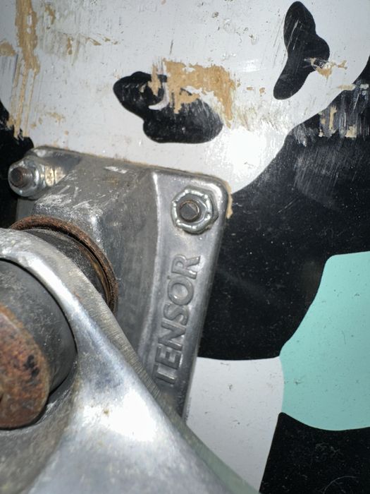 Skate Completo Enjoi – Trucks Tensor – Profissional