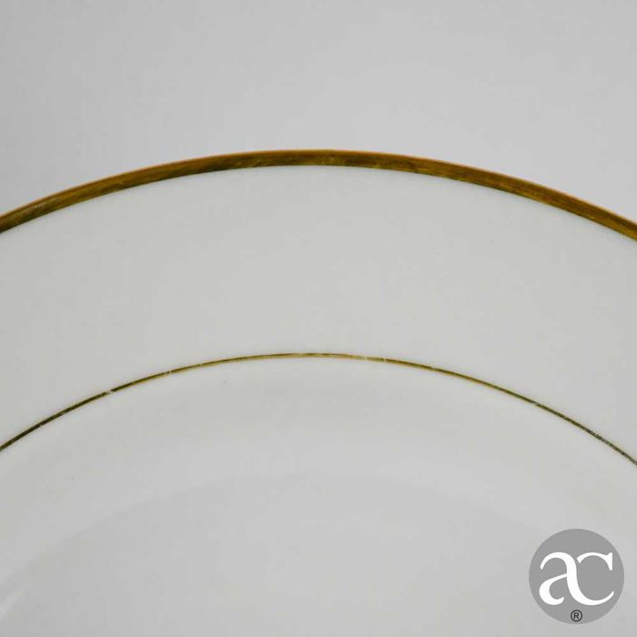 Prato fundo em porcelana Artibus, frisos dourados