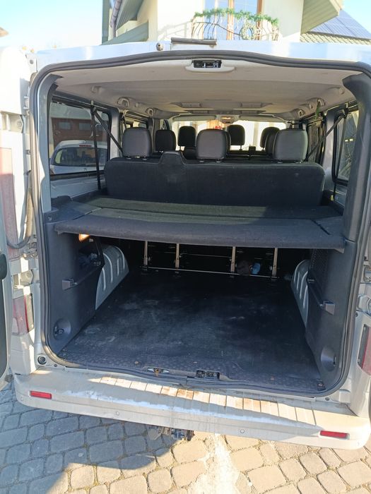 Wynajmę busa 9 osobowy Opel Vivaro Long