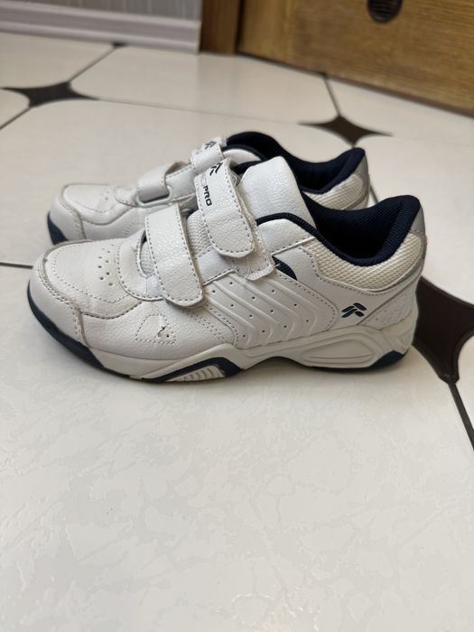 Продам кросівки для хлопчика