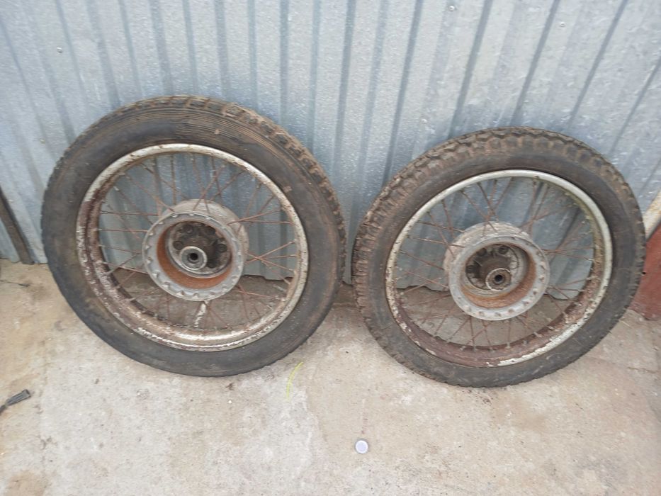 Koła jawa cezeta 175,250,350