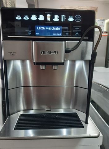 Ekspres do kawy (Siemens EQ.6 plus s700