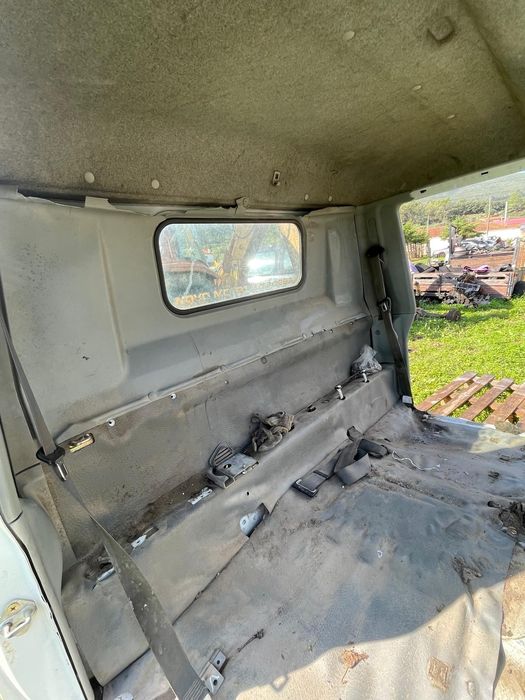 Para peças Cabine mitsubishi canter ano1997