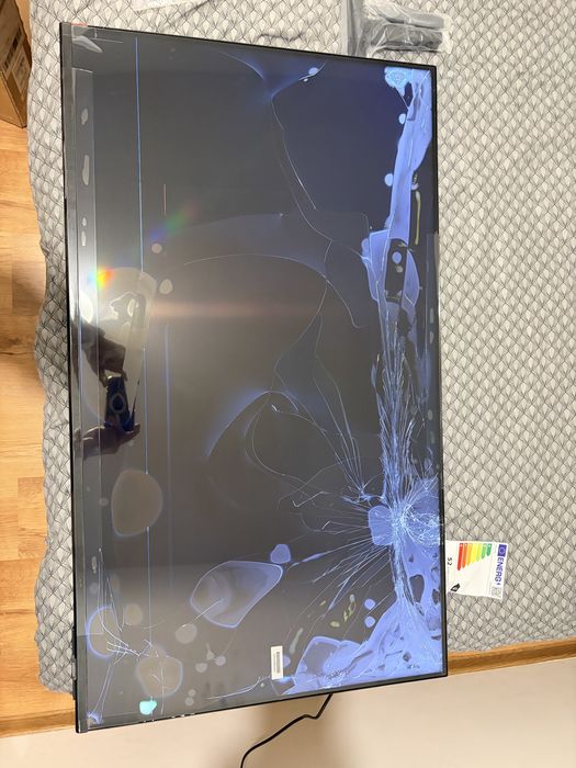 Nowy TV Samsung U8000F uszkodzona matryca