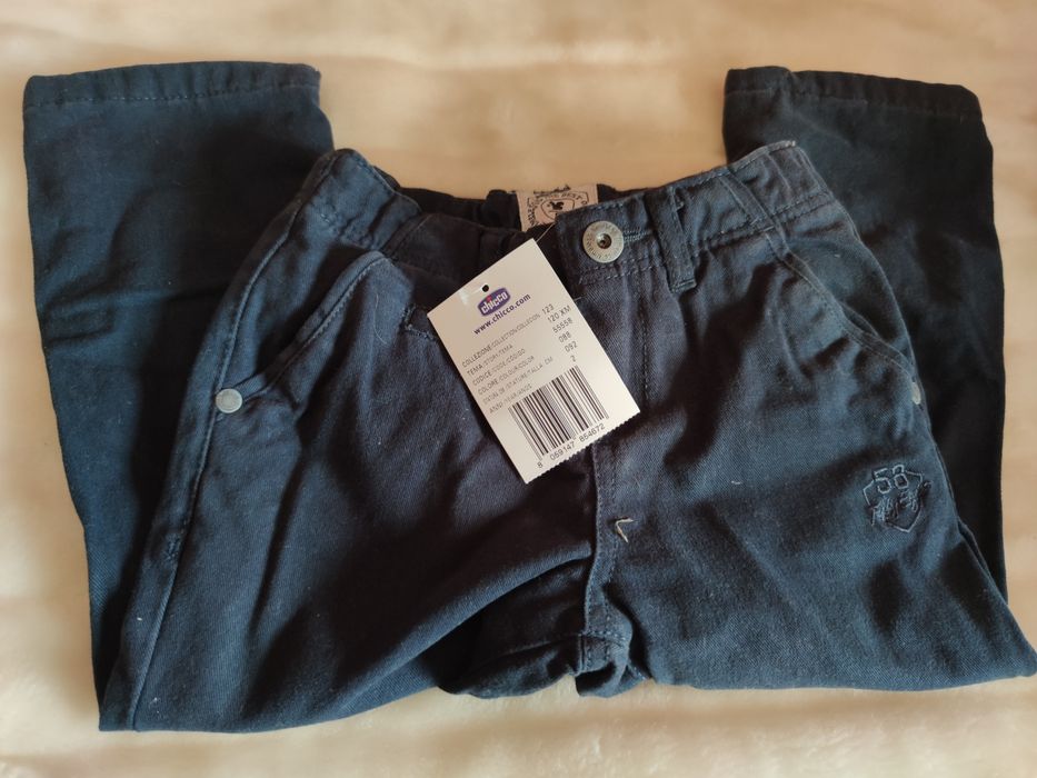 Calça de sarja Chicco nova com etiqueta