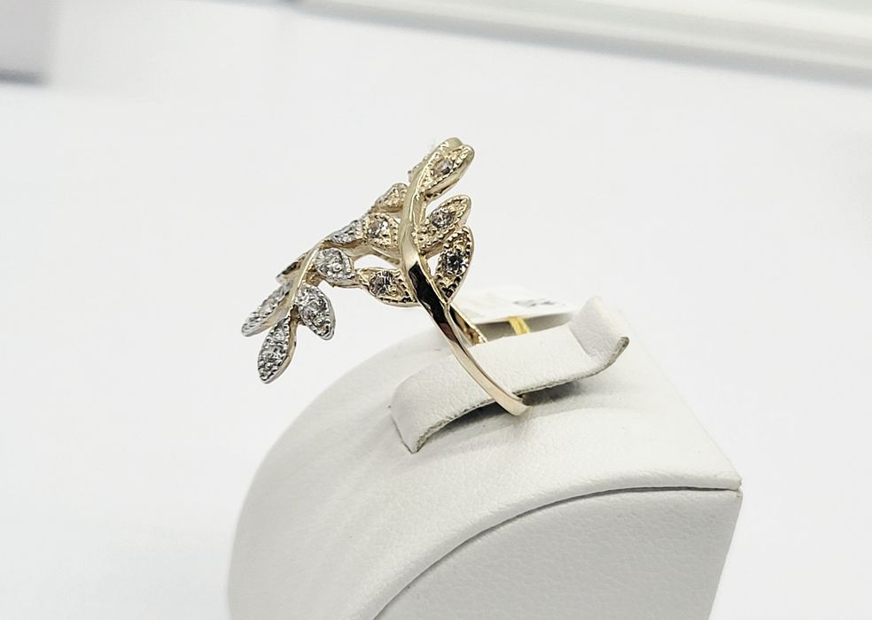 Złoty pierścionek próba 585-14ct