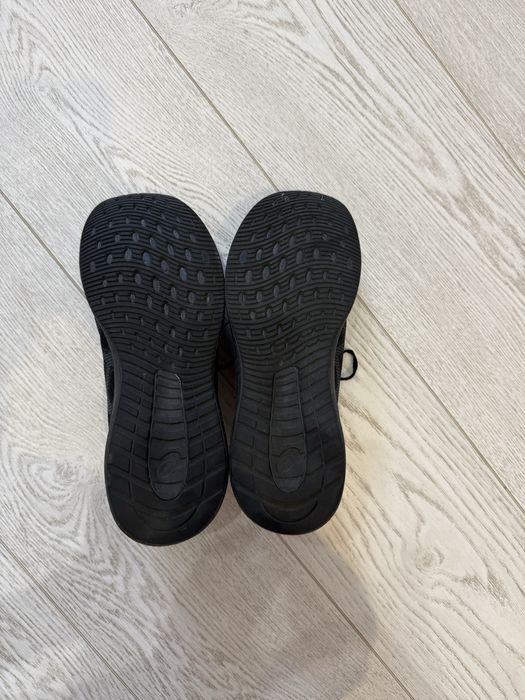 Кросівки  Asics размер 40,5