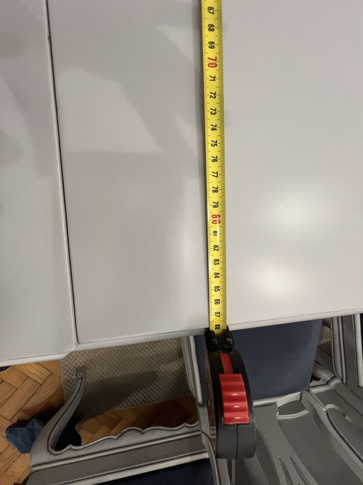 Mesa Queen Anne + 6 cadeiras e 2 cadeirões