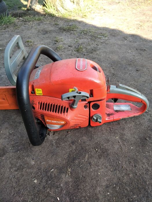 Продам бензопилу