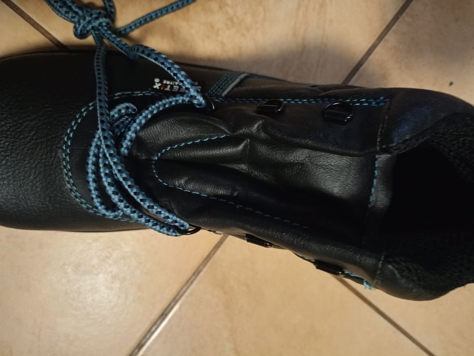 Sprzedam buty robocze