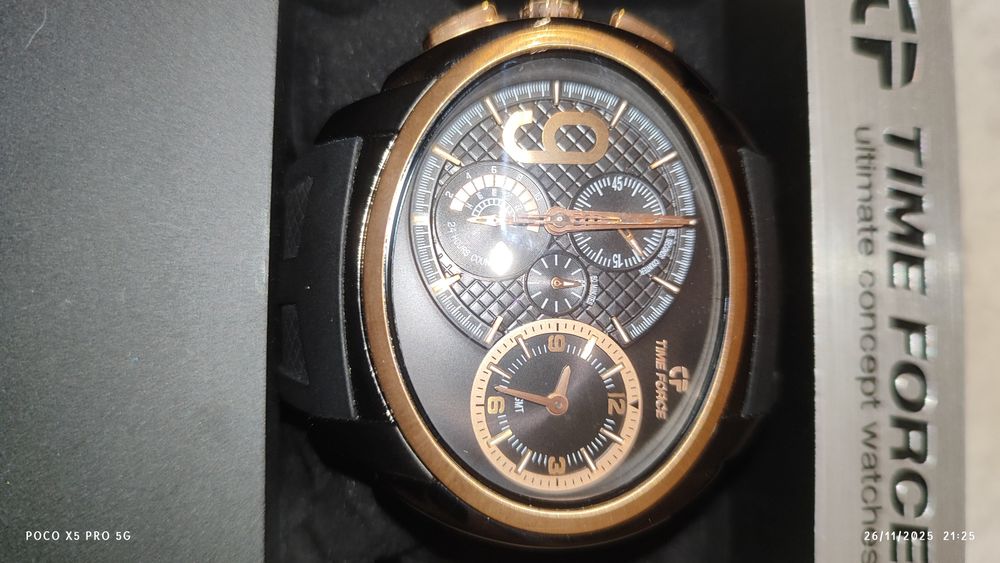 Relógio com assinatura de Cristiano Ronaldo