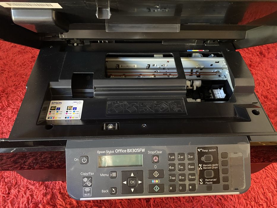 Máquina de fotocópias/digitalizador