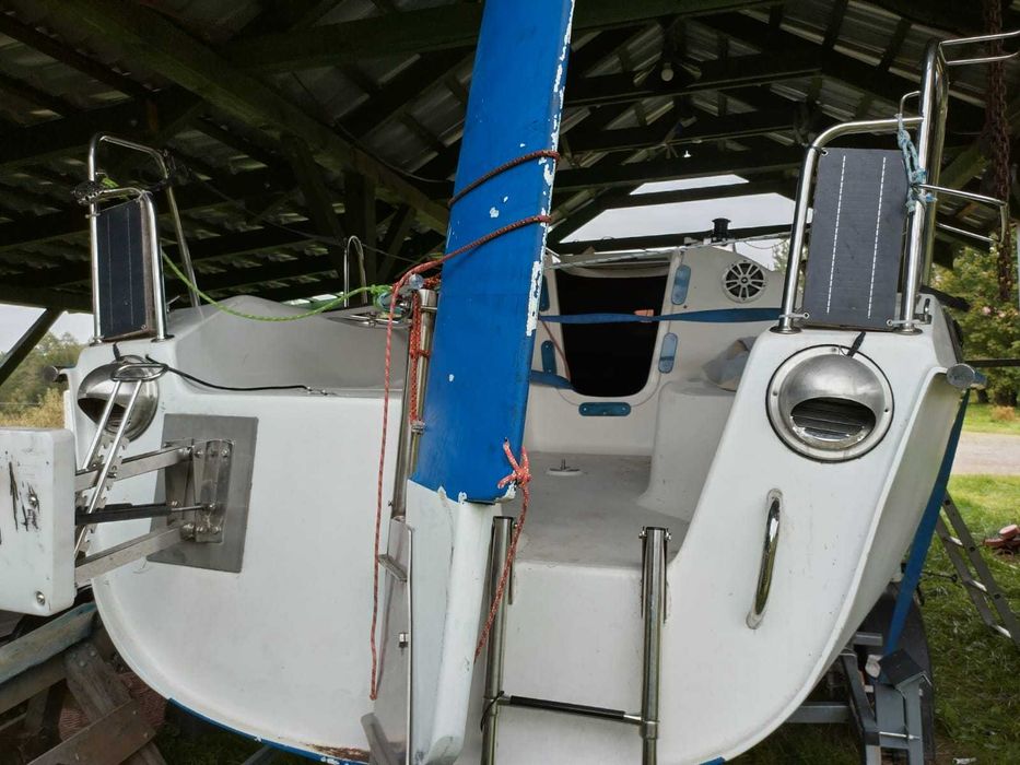Sasanka 660SN żaglówka