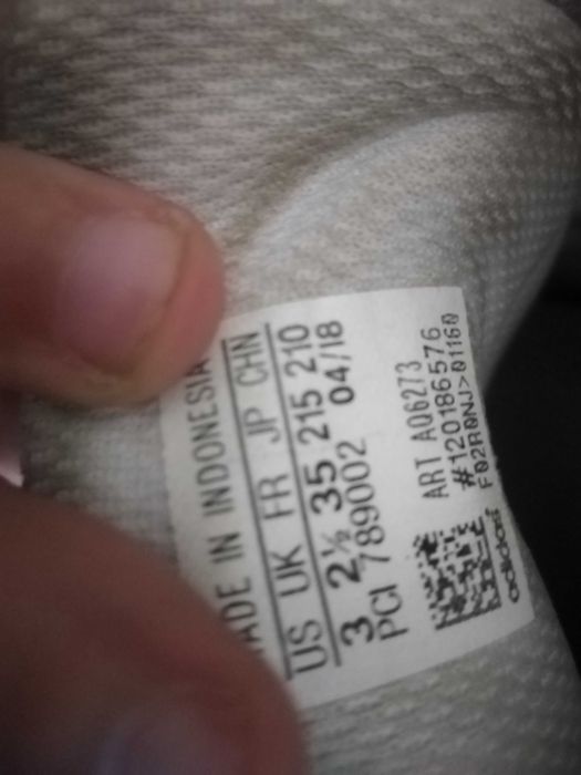 Sapatilhas Adidas tamanho 35 em bom estado oferta de portes de envio