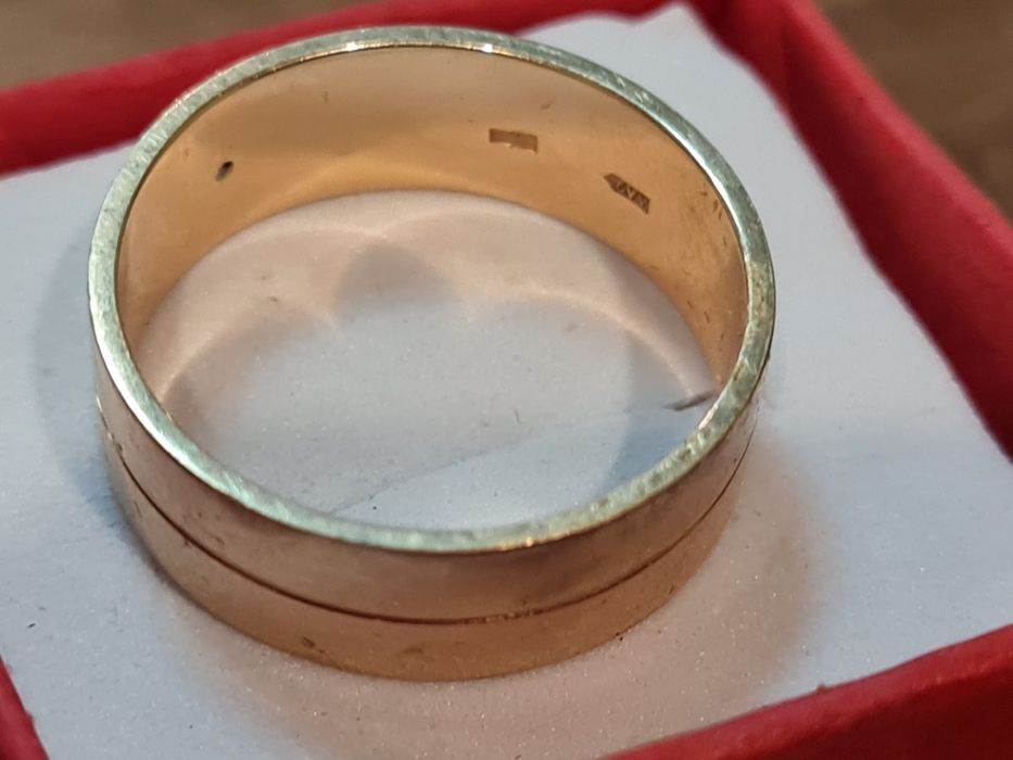 Piękna złota obrączka od LOMBARDIA sklep Fly Katowice