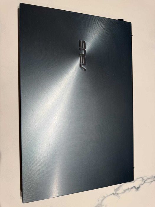 Laptop ASUS Zenbook Pro 15 UX535 oled ryzen 7  16gb 1tb SSD OLED,15,6"