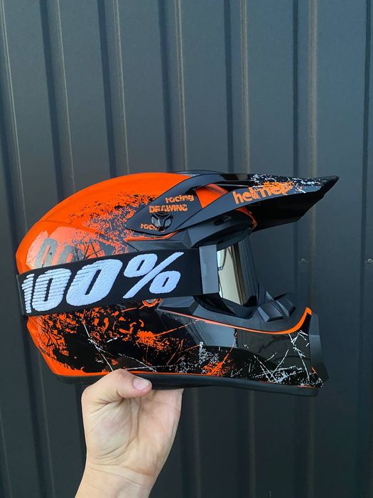 Кросовий шлем ендуро