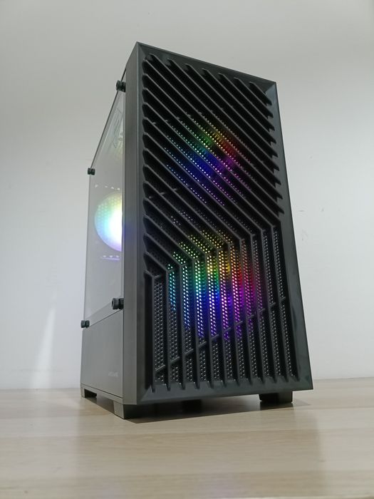 Torre Gaming RX 6600 | 32GB RAM 3200MHz | Nvme 500Gb | Semi-Nova
