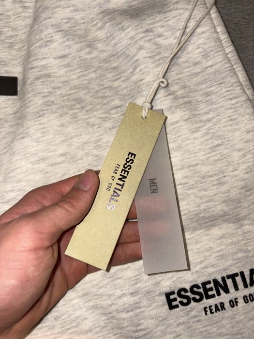 Шорти Essentials
