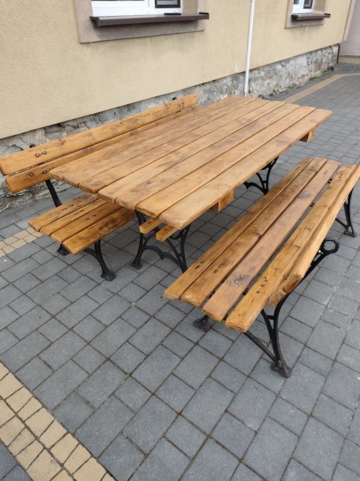 Dwie Ławki plus stół
