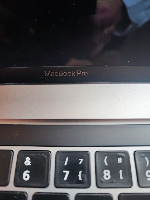 MacBook Pro (16-inch, 2019)
