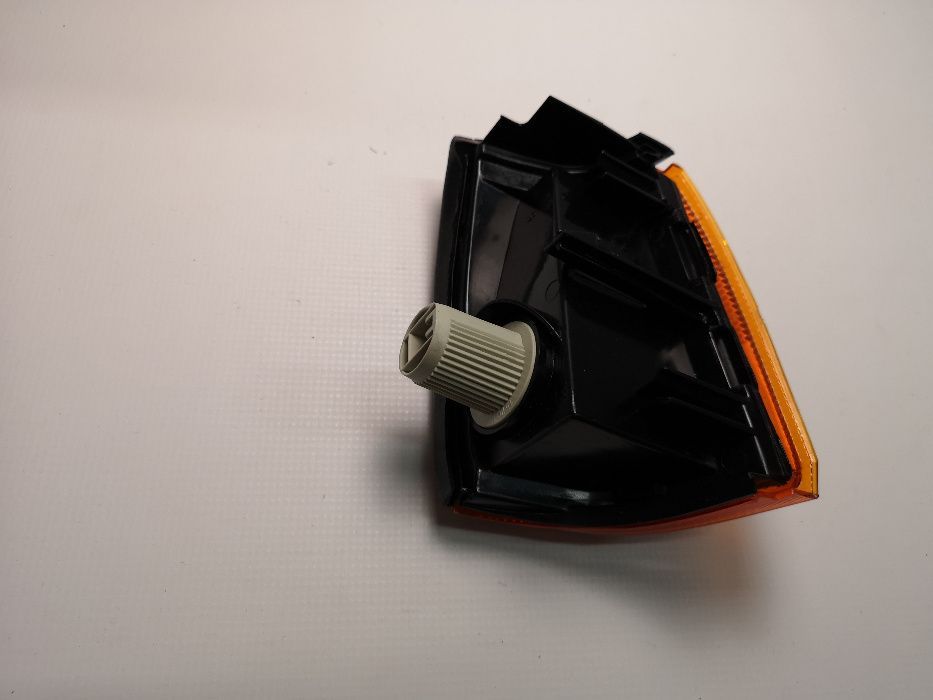 Kierunkowskaz migacz Fiat Tipo OE nowy lewy 87-95r
