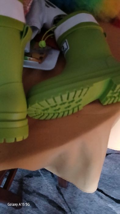 Botas de borracha , muito bonitas, novas nunca foram uzadas tamanho 38