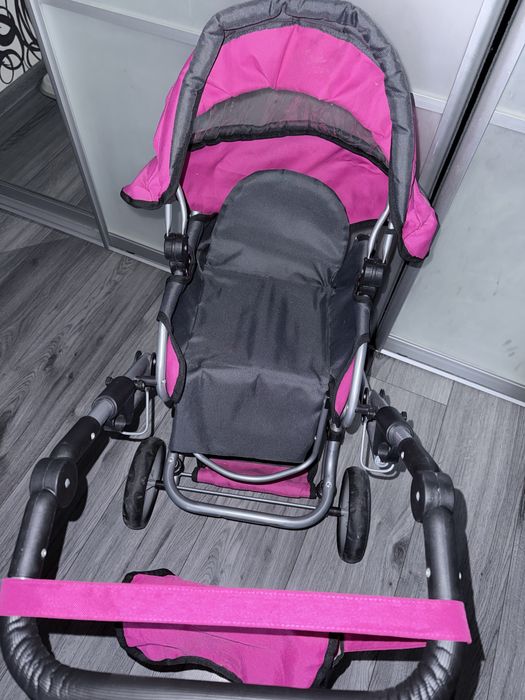 Коляска для кукол