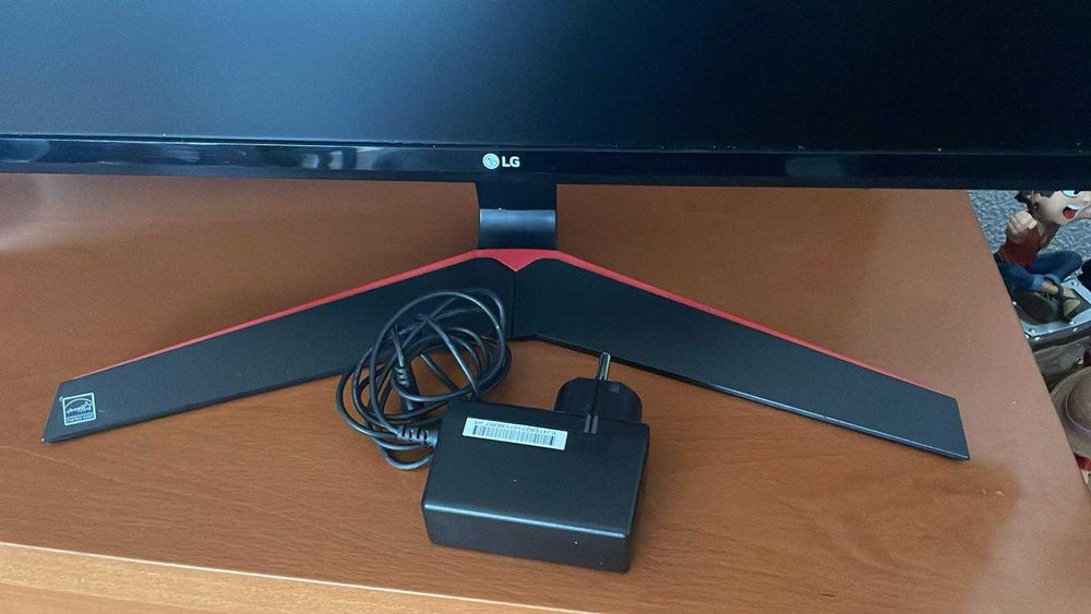 Monitor Gaming LG 24"