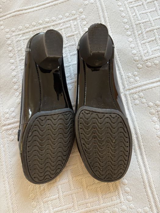 Czarne mokasyny, loafersy na obcasie 36