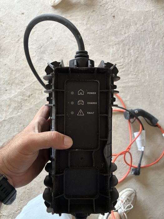 Carregador de carro eletrici