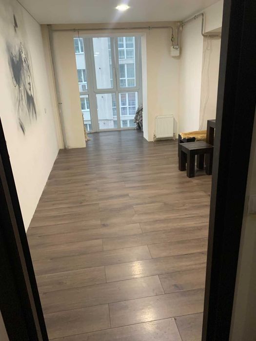 Продаж квартири 54 кв.м район ТРЦ"Hollywood" 4 поверх, з індивідуальним газовим опаленням