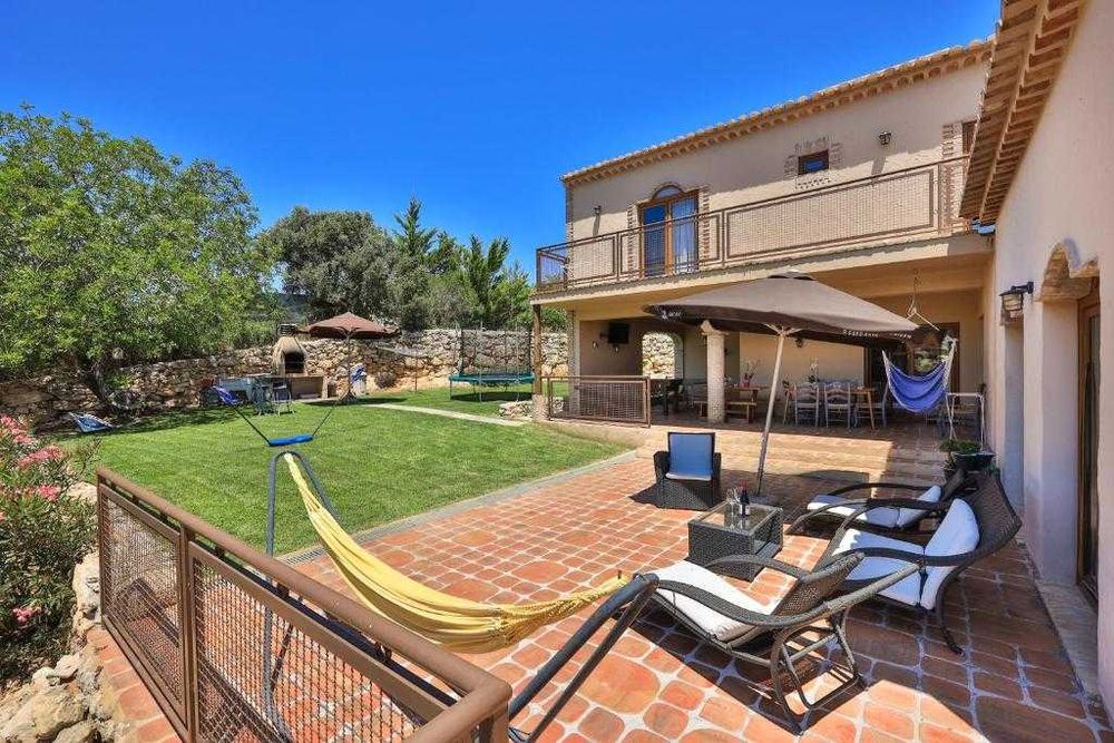 V3 Armação de Pera - Férias