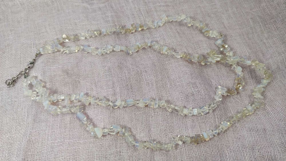 Бижутерия ( брошки , запонки, бусы)