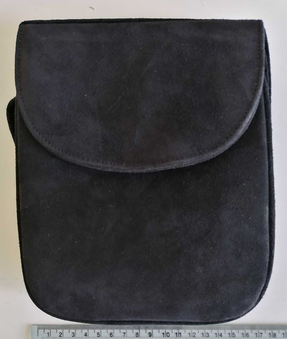 Carteira em pele preta - Nova