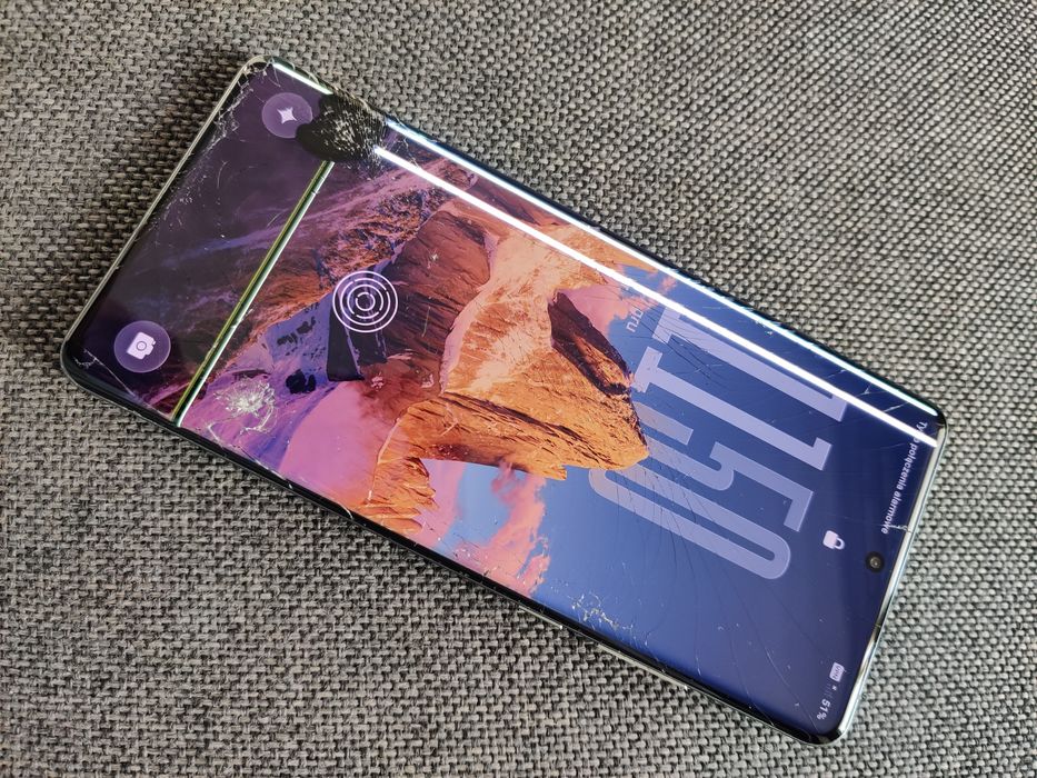 OnePlus 12 uszkodzony