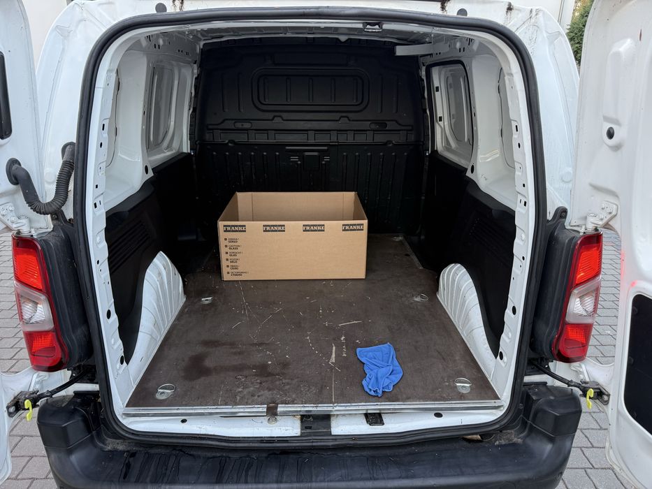 Opel Combo 1.6 cdti  100 km   VAT -1