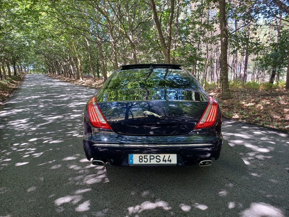147.000 KM ANO 2015 JAGUAR XJ 3.0 D PORTFOLICO como novo possivel retoma para facilitar o negócio