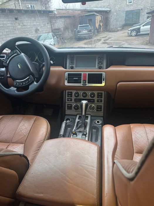 Рендж Ровер бензин