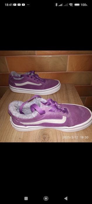 Демісезонні кросівки на дівчинку 30р стелька 18,5см