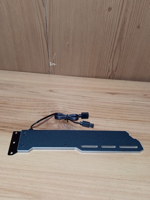 EZDIY-FAB 5 V 3-pinowy uchwyt na karty graficzne RGB