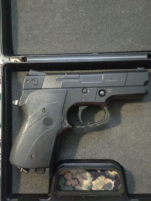 Пістолет дитяча іграшка