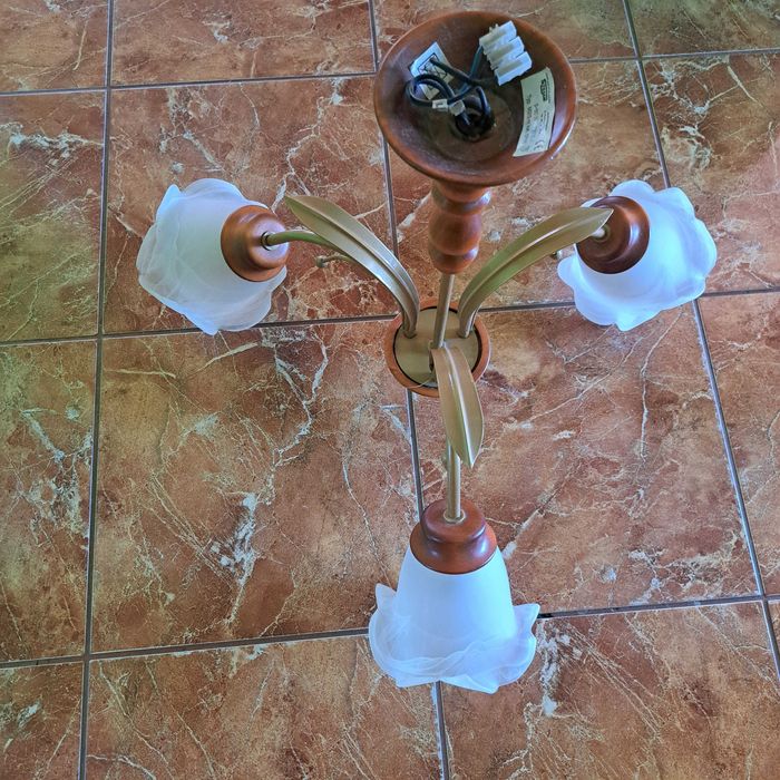 Lampa żyrandol kwiaty