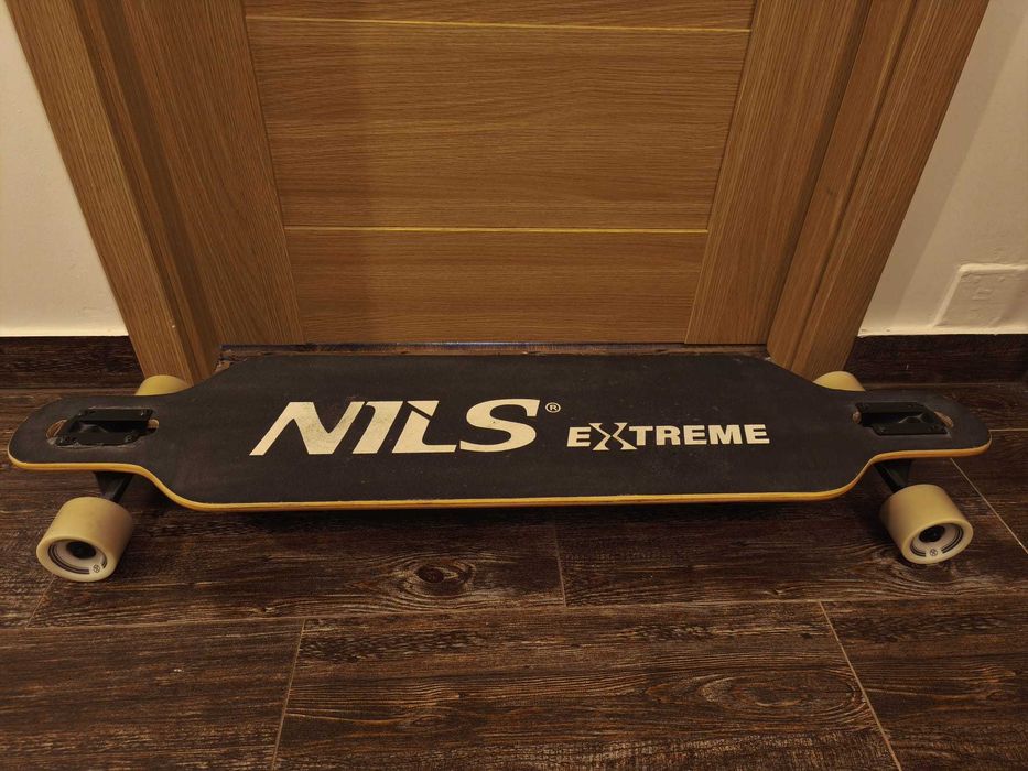 Longboard deskorolka Nils Extreme