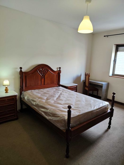 Quartos e Suite na Av. Sá Carneiro, Bragança