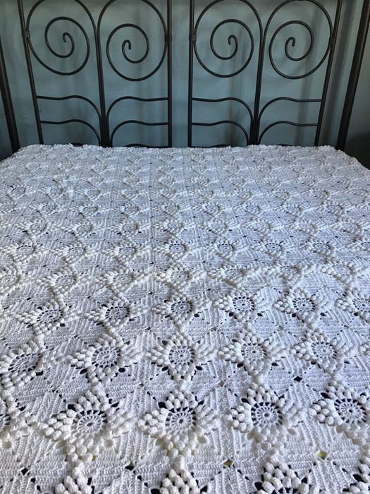 Colcha de crochet feita à mão nova