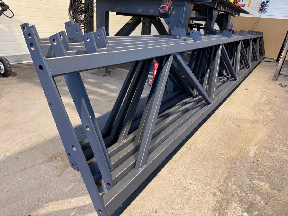 Konstrukcja stalowa 8x16 ( Garaż, wiata , płyta warstwowa , blacha )