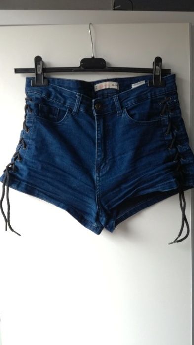 Spodenki z wiązaniem