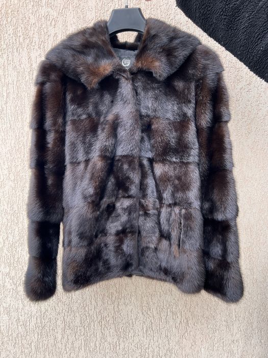 Норкова шуба автоледі