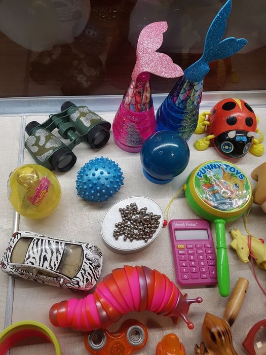 Игрушки бенокль гусеница слаймы животные резиновые и мягкие игрушки